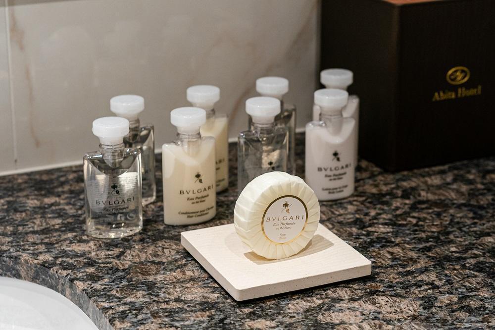 【高島屋選定品】＜アビタホテル京都鴨川＞ 1泊朝食付ペア宿泊券＜スイート＞ ［ 京都 旅行 宿泊 ホテル 旅館 人気 おすすめ 割引 チケット クーポン 観光 トラベル 宿 ］