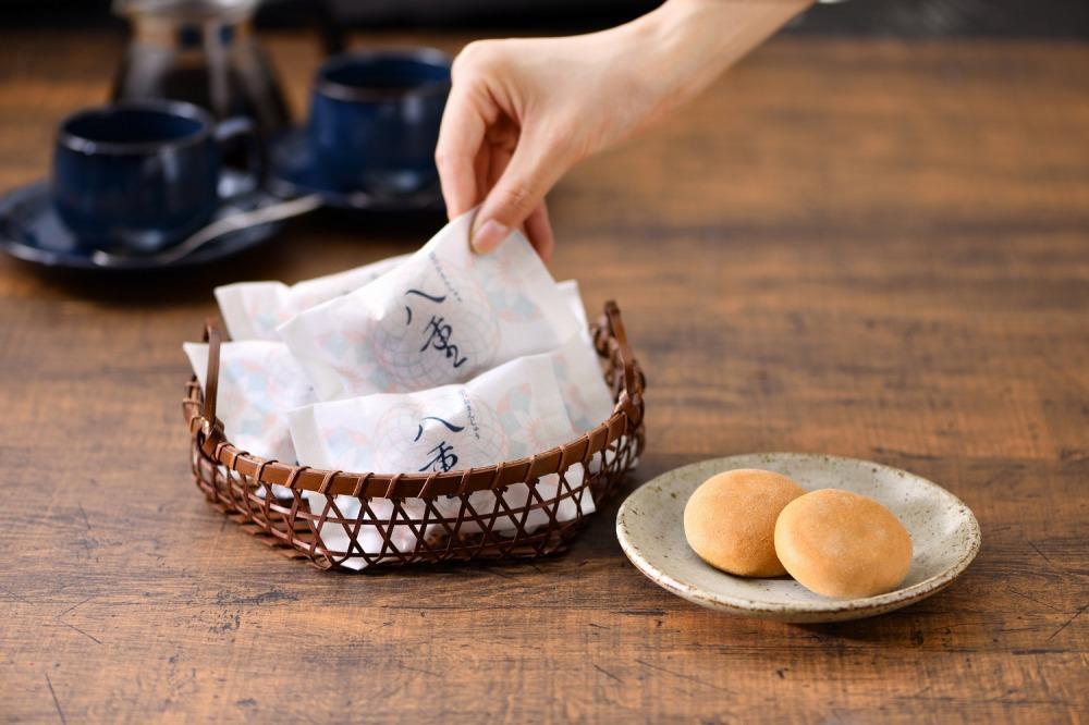 【俵屋吉富】京のおまんじゅう「八重」・俵屋もなか 各5個入［ 京都 スイーツ 饅頭  おいしい 人気 おすすめ お取り寄せ お菓子 和菓子 ］