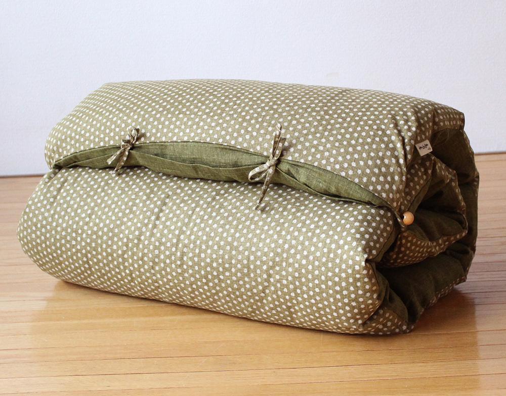 【 洛中高岡屋 】うたた寝にちょうどいい寛ぎのアイテム　カバータイプごろ寝敷きふとん＜ゆったりサイズ＞（グリーン系）