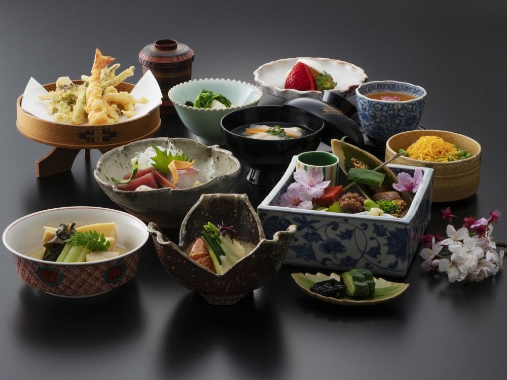 【宿坊KANETSUNE】１泊朝夕食付 宿泊券 ＜一組限定一棟貸し宿坊 ５名まで＞（かねつね）［ 京都 旅行 宿泊 ホテル 旅館 人気 おすすめ 割引 チケット クーポン 観光 トラベル 宿 ］