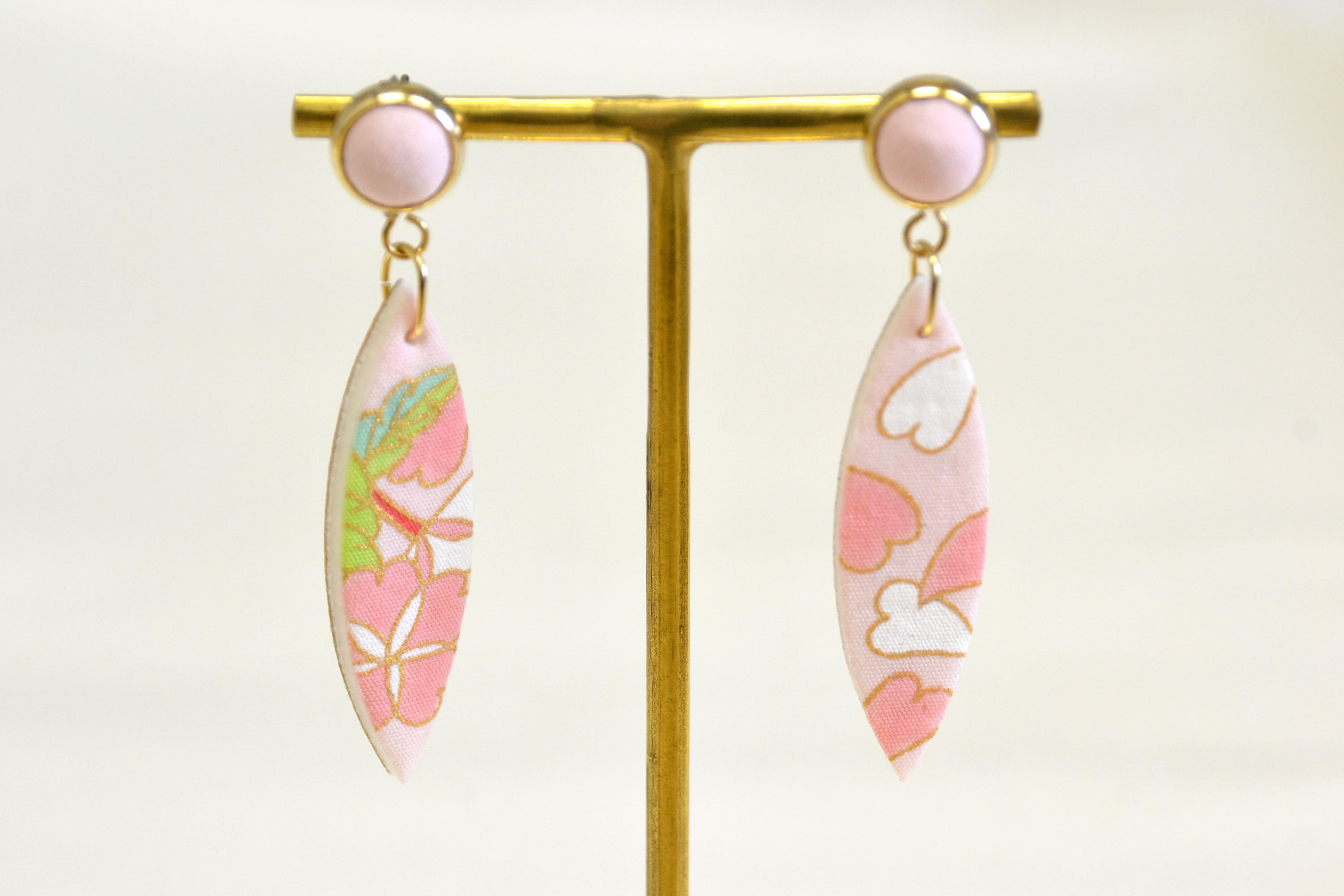 【染工房正茂】手描友禅 ピアス・イヤリング（ファブリックアクセサリー）《桜》