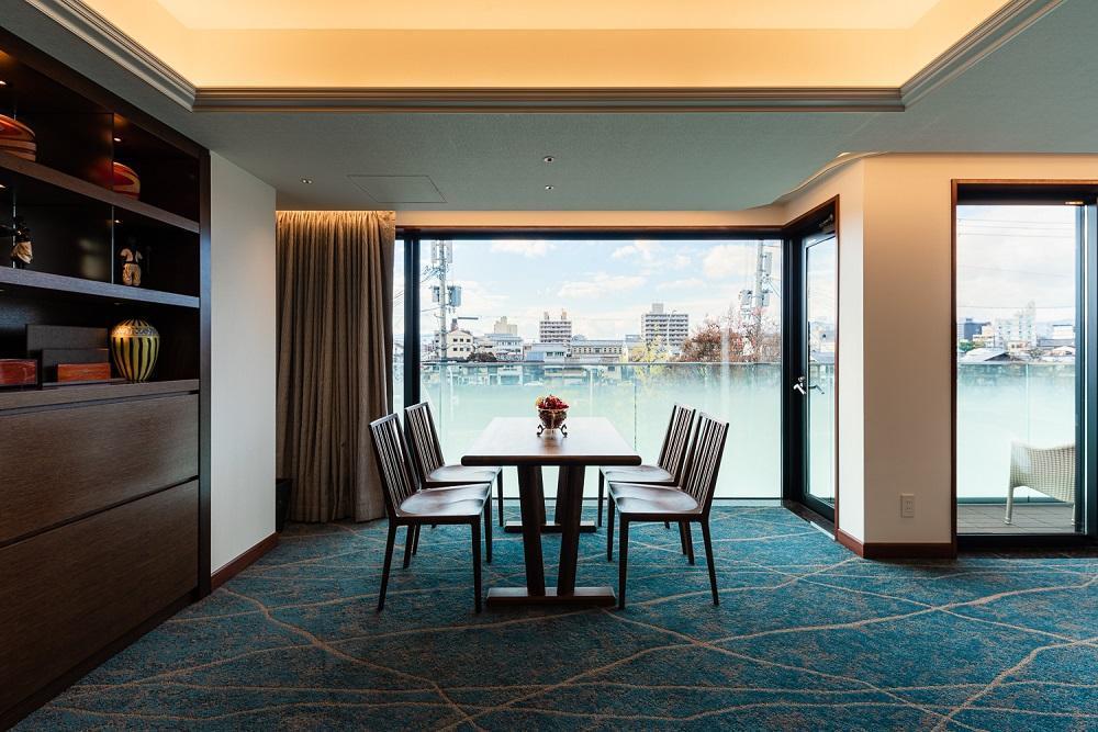 【高島屋選定品】＜アビタホテル京都鴨川＞ 1泊朝食付ペア宿泊券＜スイート＞ ［ 京都 旅行 宿泊 ホテル 旅館 人気 おすすめ 割引 チケット クーポン 観光 トラベル 宿 ］