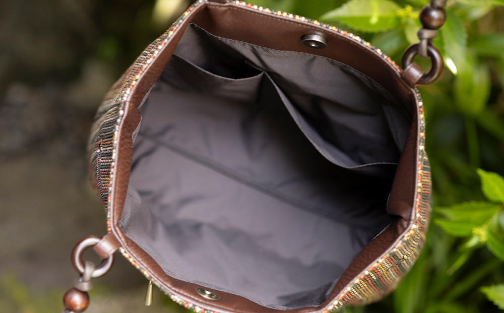 【京都三昌】レリーフメッシュ手提げ［ 京都 バッグ 職人 手作り 手提げ 鞄 麻の葉 ちりめん 上品 カジュアル フォーマル 雑貨 人気 おすすめ 外出 おでかけ お取り寄せ 通販 送料無料 ふるさと納税 ］