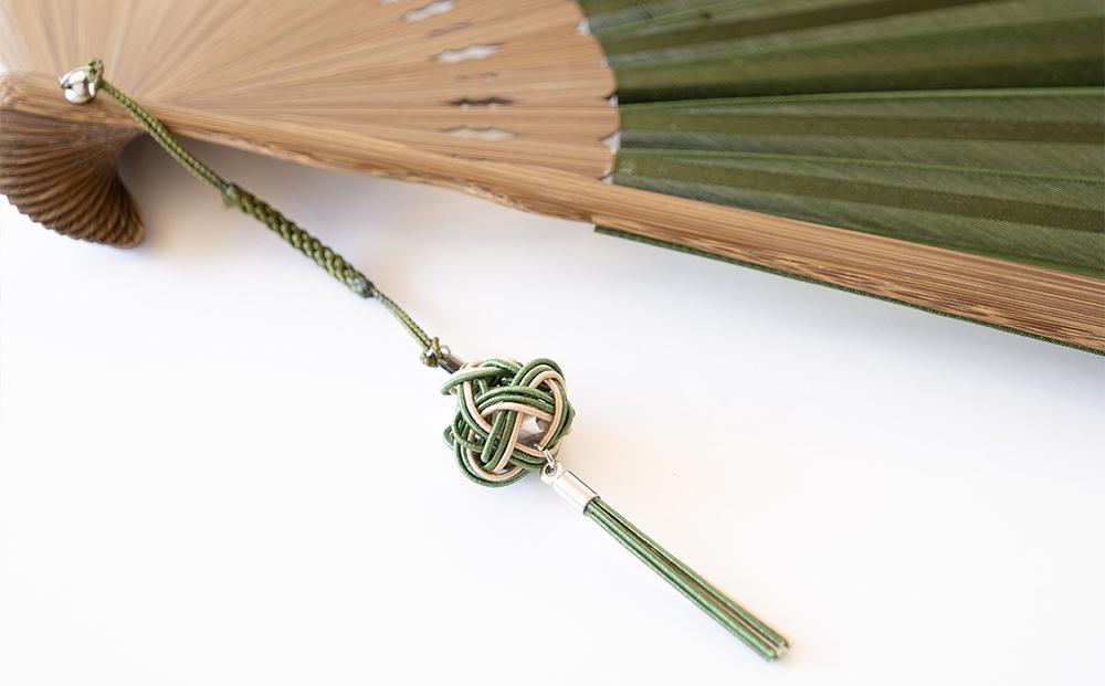 【伊と幸】《白生地の老舗が贈る》霞扇（鶯ぼかし染め）