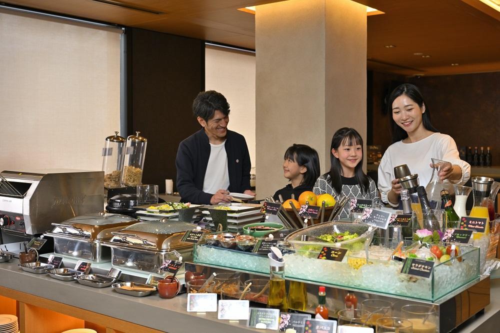 【KAYA 京都 二条城 BWシグネチャーコレクションbyベストウェスタン】平休日1泊朝食付 ペア宿泊券《スタンダードキング》 ［ 京都 旅行 宿泊 ホテル 旅館 人気 おすすめ 割引 チケット クーポン トラベル 宿 観光 グルメ ふるさと納税 ］