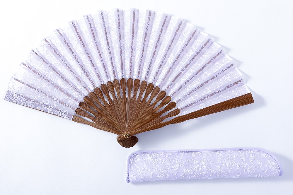 ãäŒãšå¹žããçœçå°ã®èèãèŽããéæåïŒæ£åé¢è¡èåèã»çœè€è²ïŒ