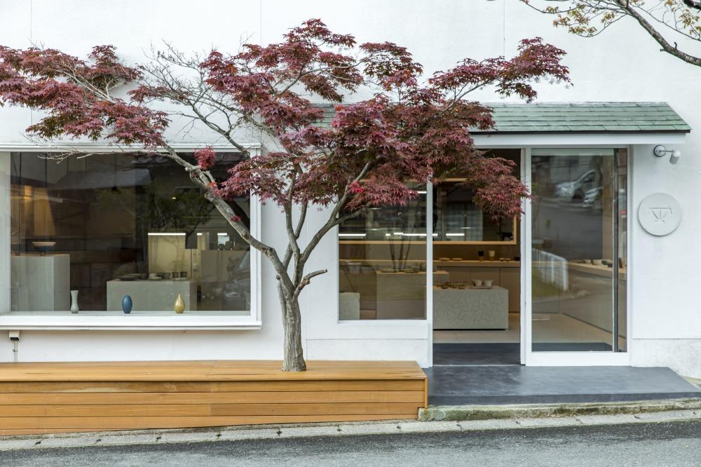 TOKINOHAの匠技に触れる楽焼体験と、リッツ・カールトン京都の極上ディナー（2名様）[ 京都 清水焼団地 体験 ホテル 非日常 食事 チケット 人気 おすすめ イベント 記念 旅行 観光 日帰り グルメ ふるさと納税 ]
