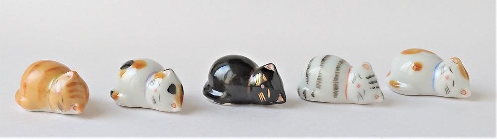 【ギャラリー洛中洛外】のんびりお昼寝ネコちゃんのお箸置き ひだまり猫箸置