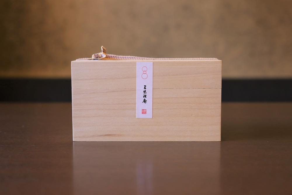 【三味洪庵】但馬牛 牛肉ちりめん・山椒ちりめんセット（木箱）｜京都 人気 ちりめん [ 京都市 老舗 人気店 ちりめんじゃこ ギフトセット グルメ おすすめ ご飯のお共 贅沢 ふりかけ 贈り物 ギフト プレゼント 贈答 お取り寄せ 通販 送料無料 ふるさと納税 ]