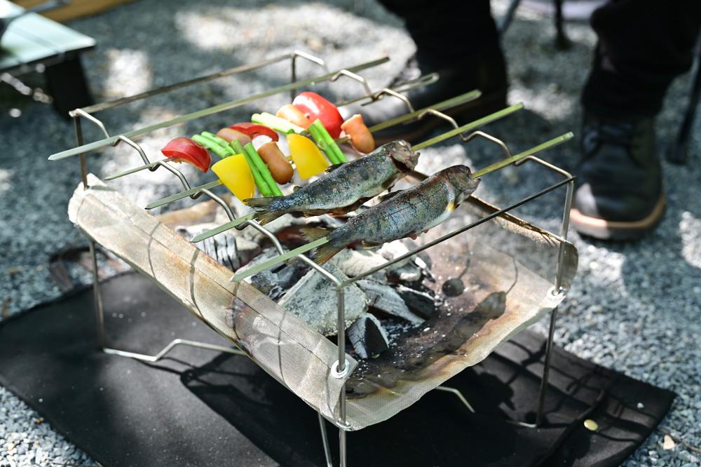 【MULTI SOLO】軽量/多機能なコンパクト焚き火台-マルチコンロ [ 京都 キャンプギア ブランド 焚火台 人気 おすすめ キャンプ キャンプ飯 BBQ 焚火 アウトドア お取り寄せ 通販 送料無料 ギフト ふるさと納税 ]