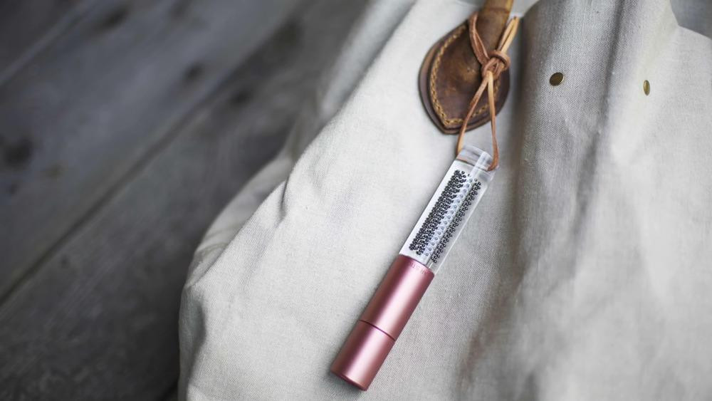 【世界初の全方位受光ソーラー】スフェラースティック（ソーラーLEDペンライト）＜シルバー＞［ 京都 世界初 太陽電池 スフェラ―パワー ランプ アウトドア キャンプ LEDライト LED 災害用 電気 間接照明 照明 ふるさと おしゃれ かっこいい 京都 通販 送料無料 ふるさと納税 ］ 