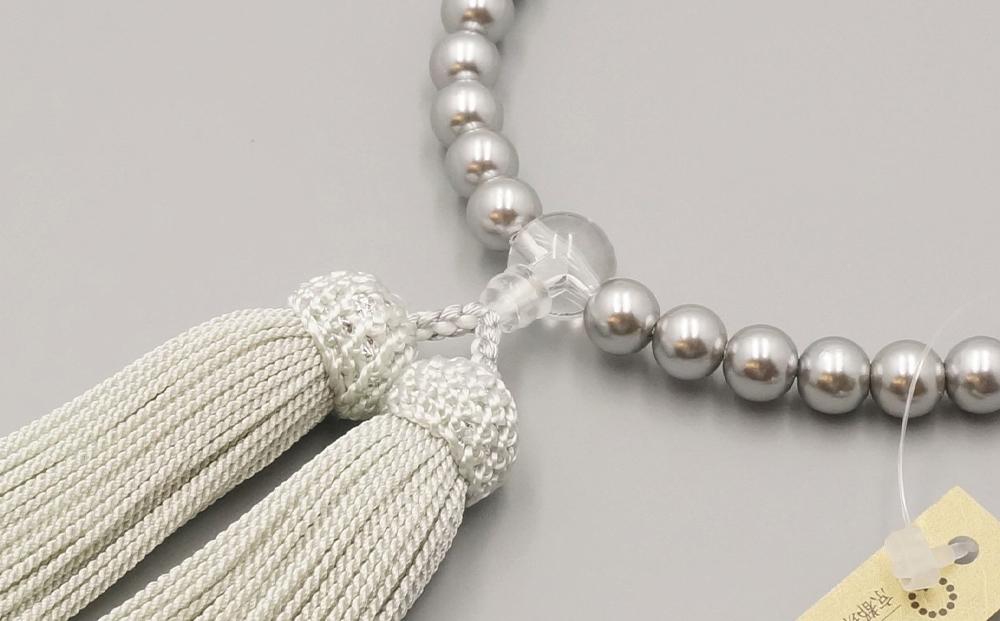 【神戸珠数店】〈京念珠〉グレー貝パール 女性用数珠【ふくさ付き】｜京都 念珠 仏具［ 京都 京念珠 珠数 数珠 仏具 レディース 人気 おすすめ お取り寄せ 通販 送料無料 ふるさと納税 ］