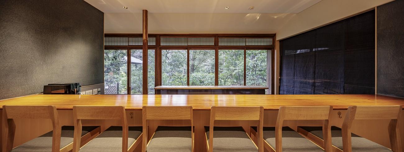 【高島屋選定品】〈宿坊KANETSUNE〉宿坊・食堂貸切１泊＜一組限定一棟貸し宿坊 ５名まで＞ 朝夕食 無し オプション 香道三品大枝流・香道聞香/お手前体験