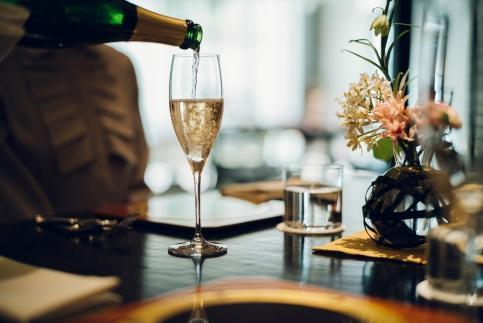 【THE HIRAMATSU 京都】ホテル宿泊ギフト券 3万円分×10枚セット(ホテルの宿泊、レストラン等で使用可)［ 京都 ひらまつ 中村外二工務店監修 スモールラグジュアリー ホテル 宿泊 ギフト券 割引券 割引 チケット 宿泊券 人気 おすすめ ホテル 宿泊 旅行 観光 グルメ ふるさと納税 ］