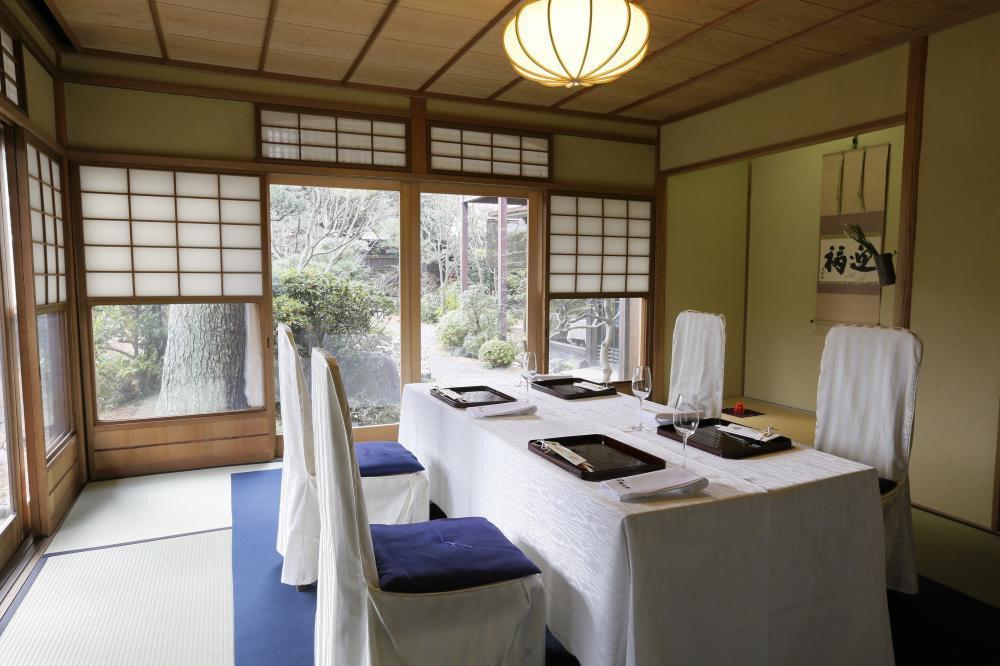 【下鴨茶寮本店】懐石【特別膳】ペア食事券｜京都 老舗料亭 人気店［ 京都 老舗 料亭 ランチ・ディナー共通 食事券 旧三井家下鴨別邸の観覧付き 人気 おすすめ グルメ 京料理 京懐石 送料無料 ふるさと納税 ］