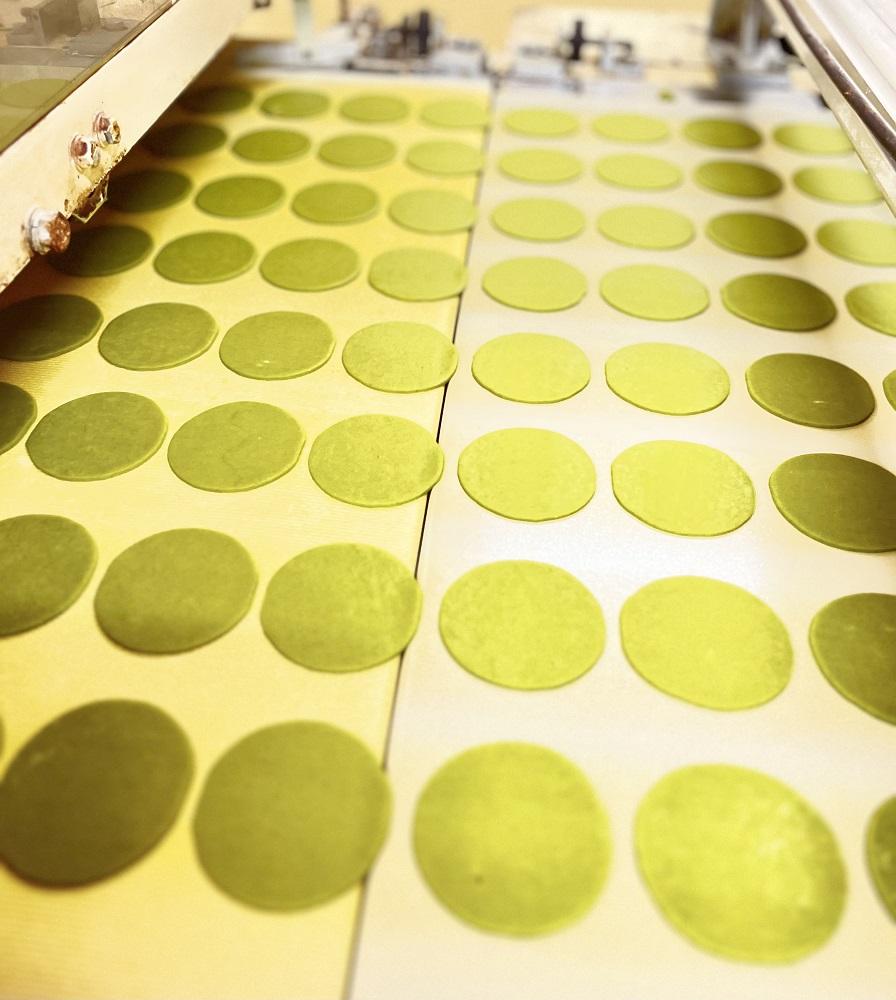 【クレーム デ ラ クレーム】クリスピーチョコヴァッフェル抹茶（１２枚）［ 京都 スイーツ 焼菓子 おいしい 人気 おすすめ お取り寄せ お菓子 洋菓子 ］ 