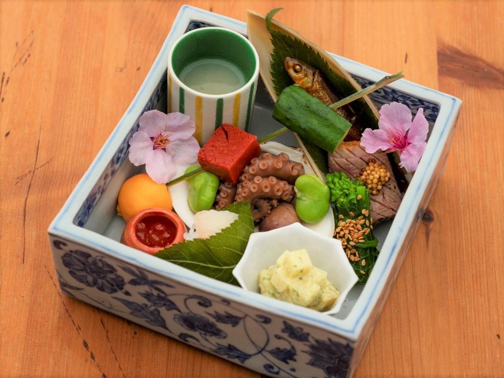 【宿坊KANETSUNE】１泊朝夕食付 宿泊券 ＜一組限定一棟貸し宿坊 ５名まで＞（かねつね）［ 京都 旅行 宿泊 ホテル 旅館 人気 おすすめ 割引 チケット クーポン 観光 トラベル 宿 ］