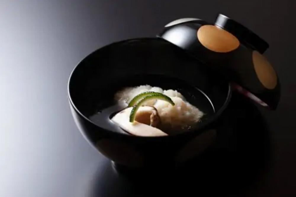 【日本料理 藤井】昼会席食事券1名様（ぐるなびセレクション）