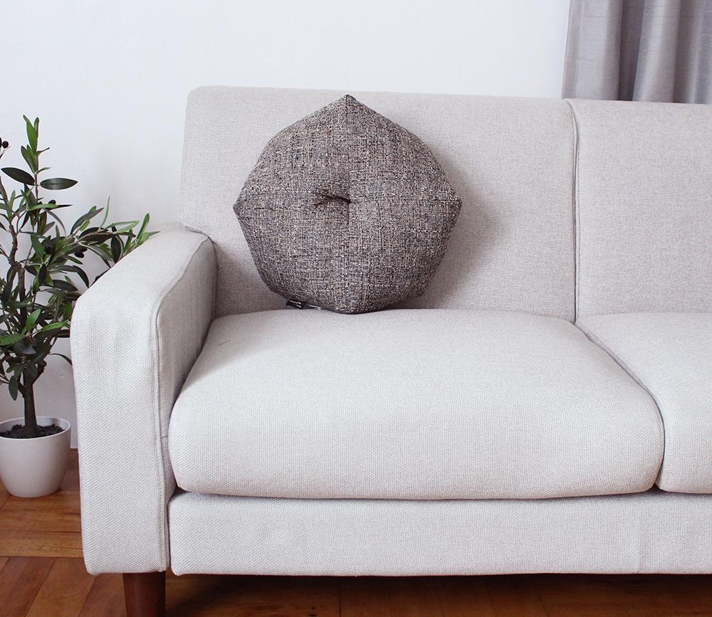 【 洛中高岡屋 】落ち着いた色目と素材感 ブレンデル おじゃみ座ぶとん（ベージュ）