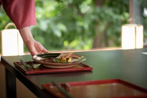 【左近太郎本店】お食事割引券 10,000円分［ 京都 料亭 京料理 食事 ランチ ディナー 人気 おすすめ 老舗 グルメ チケット ］