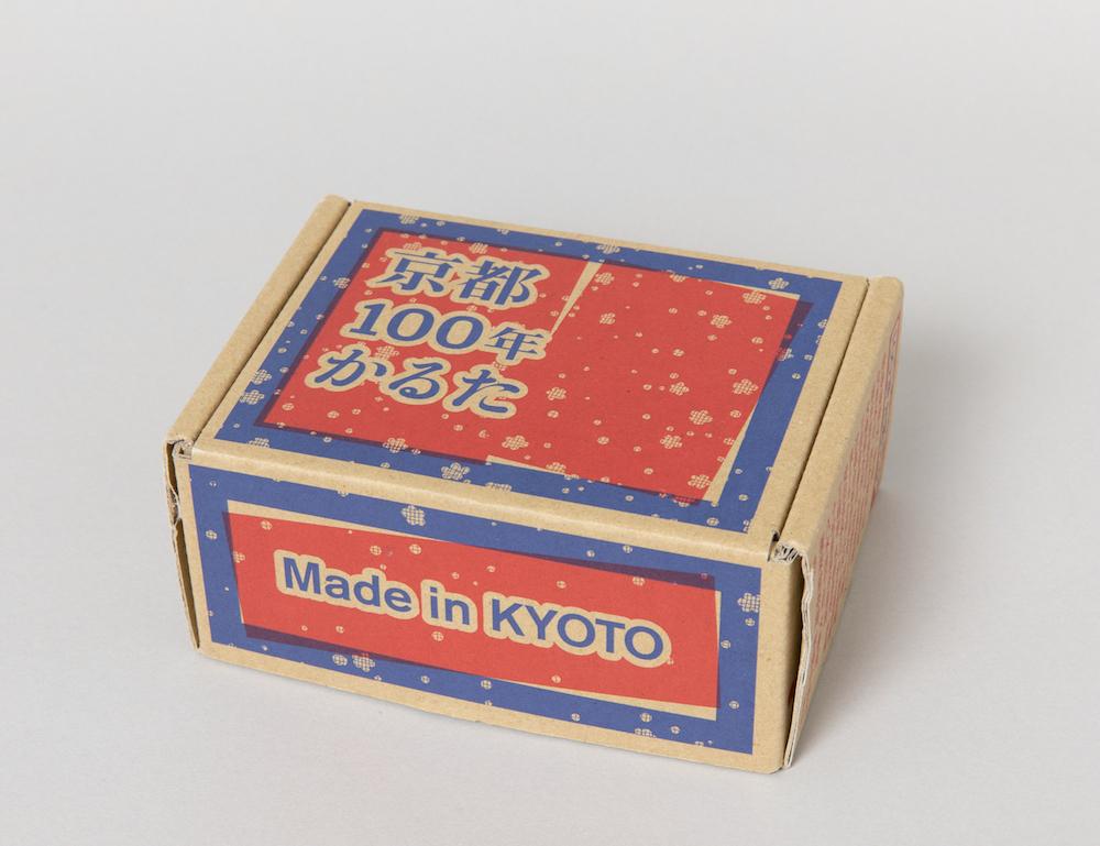 【斬新すぎる新たなふるさと納税返礼品】京都100年かるた ～小山薫堂×酒井洋輔プロデュース『京都館会議』限定企画～