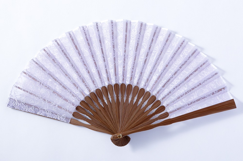 ãäŒãšå¹žããçœçå°ã®èèãèŽããéæåïŒæ£åé¢è¡èåèã»çœè€è²ïŒ