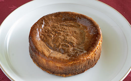 【冷蔵】ベイクドチーズケーキ ふるさと納税 ケーキ 洋菓子 チーズケーキ イタリアン レストラン スイーツ チーズ お菓子 オズ OZ 自然 景色 紅葉 テラス ガーデン ウェディング ガーデンパーティー 京都府 福知山市 京都 福知山 奥京都 ふるさと