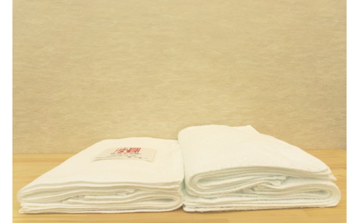 ＜京都府唯一のタオル製造メーカー直送＞たおる小町 白おしぼりハンドタオル (10枚セット) ふるさと納税 福知山市 特産品 たおる小町 タオル シンプル ハンドタオル おしぼり 綿100％ 便利 家庭用 普段使い 吸水性 肌触り 清潔 乾きやすい 【fc-ZH006】【三和タオル製織株式会社】