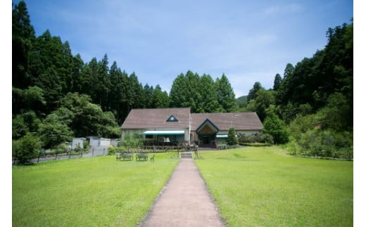 イタリアンレストランOZ お食事券8,000円コース×ペアチケット (2名様分) ふるさと納税 福知山市 特産品 イタリアン 食事券 コース ペアチケット レストラン オズ OZ 【fc-DE009】【イタリアンレストラン＆ウェディング オズ】