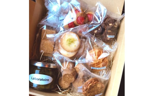 焼き菓子と季節のジャムの詰め合わせ Laboratoire 手づくり 焼き菓子 半生焼き菓子 ジャム セット 詰め合わせ 盛り合わせ 洋菓子 スイーツ おかし 旬 果物 クッキー ブラウニー ケーキ ガレット フィナンシェ 色々 楽しみ プチスイーツ プチ菓子