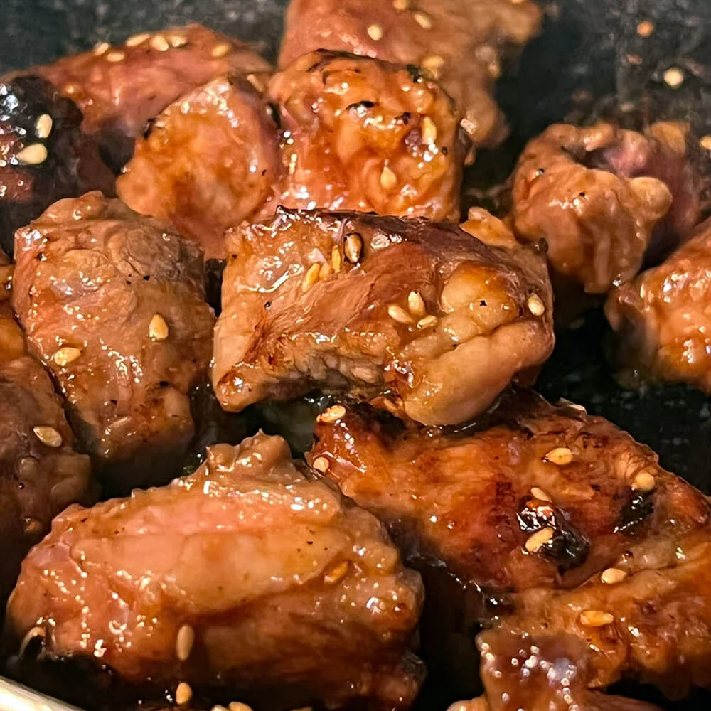 サイコロ ステーキ 800g(200g×4) 特製 タレ漬け 牛 カルビ 味付 焼肉 冷凍 小分け 牛 肉 牛カルビ 熨斗 贈答 熨斗 御歳暮 お歳暮 ギフト