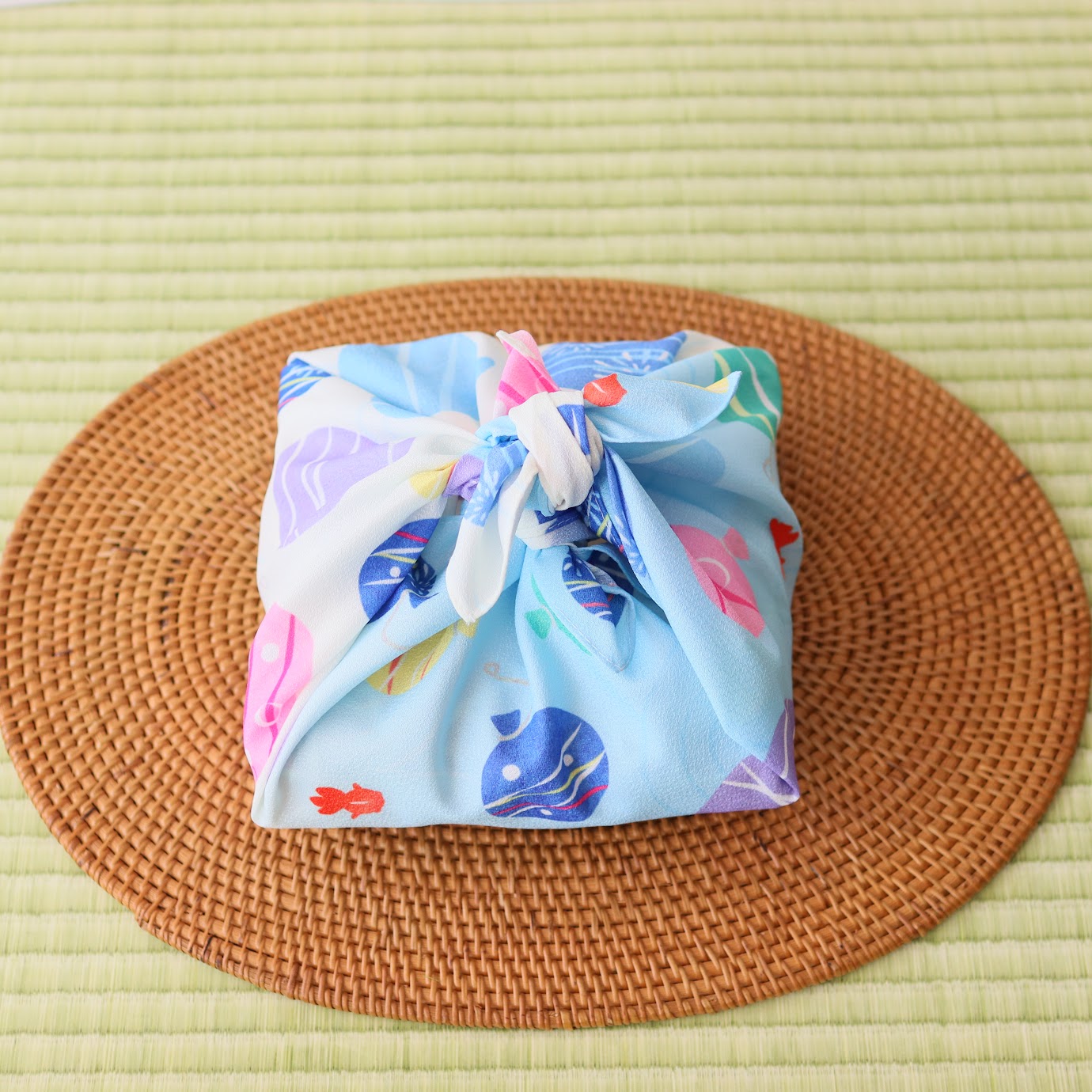 丹波素材のわらび餅「和」 竹籠＆風呂敷包装 4個 紙袋付き :2種類 （ 丹波黒大豆 丹波大納言抹茶 ） | 和 黒蜜 手作り 自家製 黒糖 丹波黒豆 丹波大納言 抹茶 抹茶 わらび餅 和菓子 スイーツ お中元 夏ギフト 贈答用 プレゼント 竹籠 風呂敷包み 京都舞鶴