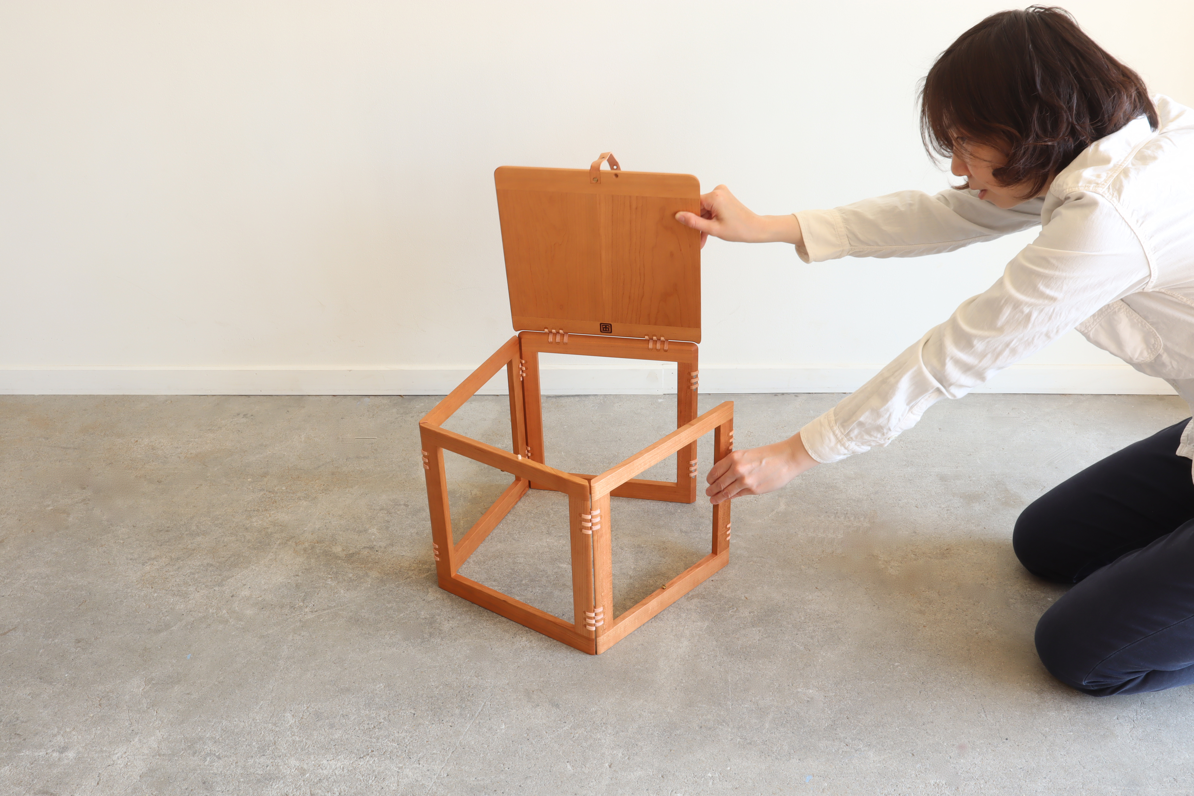木製折り畳み椅子「patol stool（ロータイプ）」 板座　スツール 椅子 いす チェア おしゃれ 木製 無垢 無垢材  折りたたみ　CY04