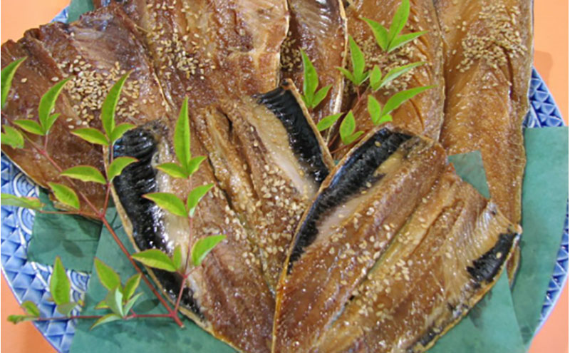 【毎月定期便】半年間届く！やまいち大人気桜干セット 6ヶ月連続　やまいち 桜干 魚貝類 干物 醤油漬け たまり醤油 オリジナル 出汁 京都 日本海 アジ イワシ myz02 myz10 myz11 myz17