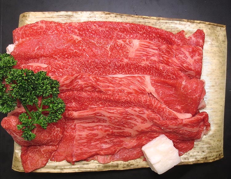 京都肉（亀岡牛・丹波牛）モモ・バラすき焼き用 約300g  肉じゃが カレー シチュー 肉 牛肉 国産 京都府産 和牛 黒毛和牛 ギフト 食品 送料無料 ※離島へのお届け不可