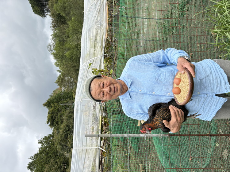 たかはし農園の放し飼い 黒鶏 ネラのたまご 10個×2 計20個 《京都 丹波産 放し飼い 希少 自然卵 平飼い 卵 有精卵 贈り物 ギフト 産地直送 健康食品 贈答》 ※2025年3月以降順次発送予定