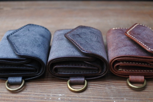 【選べるカラー3色】三つ折りウォレット 手のひらサイズ 財布 本革 全3色 雑貨 日用品 ファッション おすすめ 革小物