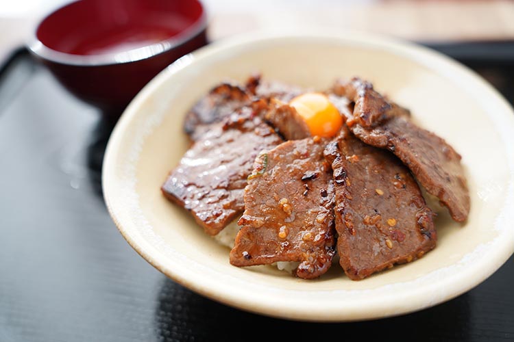 京丹波かぐら 厳選 国産和牛 味付け 焼肉用 600g(300g×2パック) タレ漬け 焼肉 簡単 焼くだけ 小分け