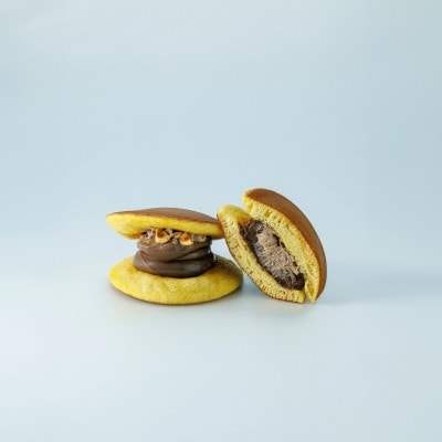 京都城陽のイタリアンチョコクリームとナッツの生どら焼き(8個)【配送不可地域：離島】【1651738】