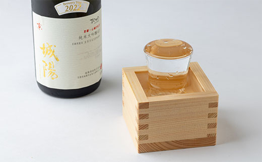 日本酒「城陽」純米大吟醸40五百万石　720ml【1456154】