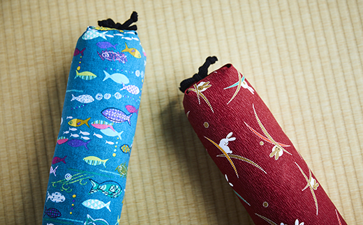 健康のお手伝い　手作り　骨盤枕、首枕(青さかな柄)