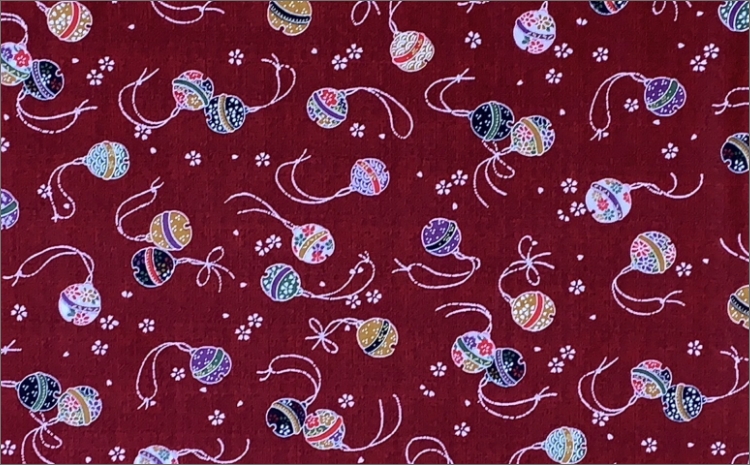 健康のお手伝い　手作り　骨盤枕、首枕(赤鈴柄)