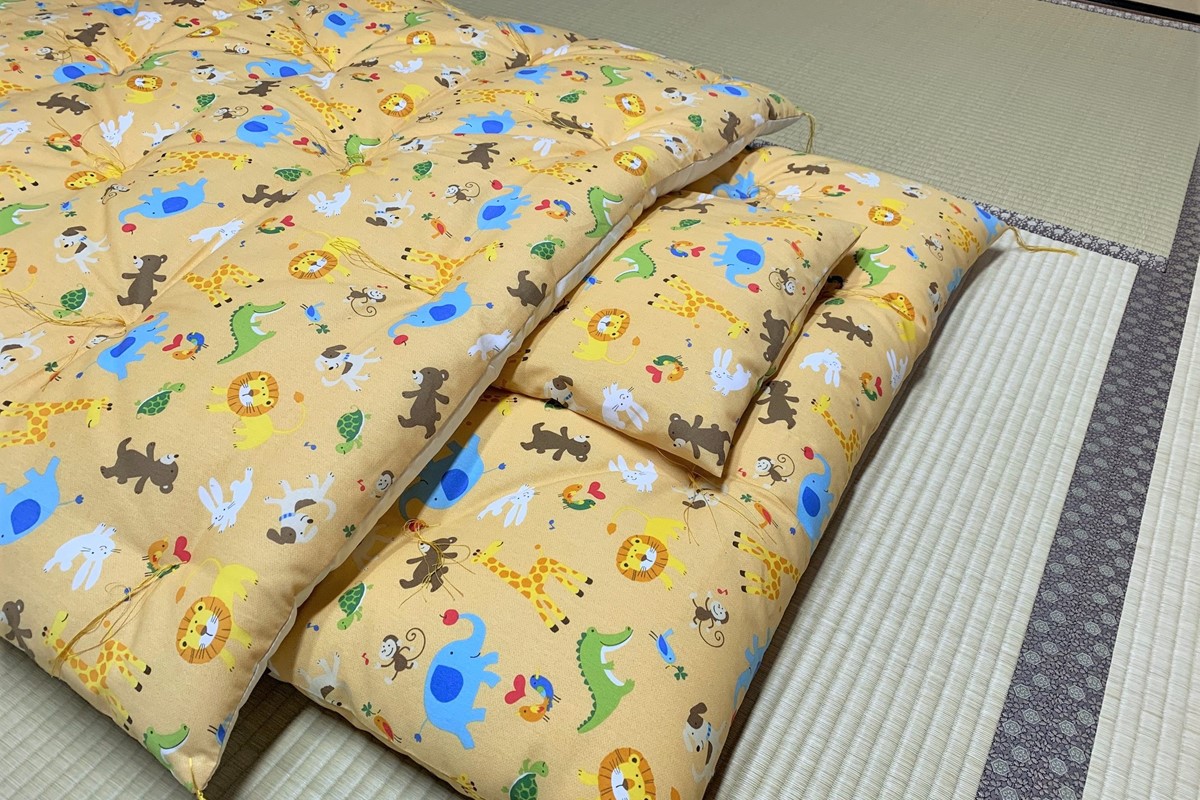 天然繊維手作り　木綿わた入りベビーふとんセット(カバー付）