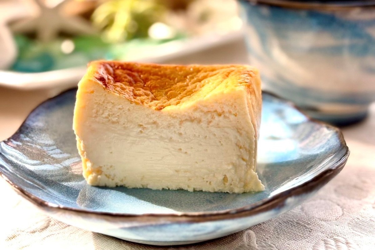 極上とろ生チーズケーキ（プレーン＆抹茶） 各1個（600g）ずつ