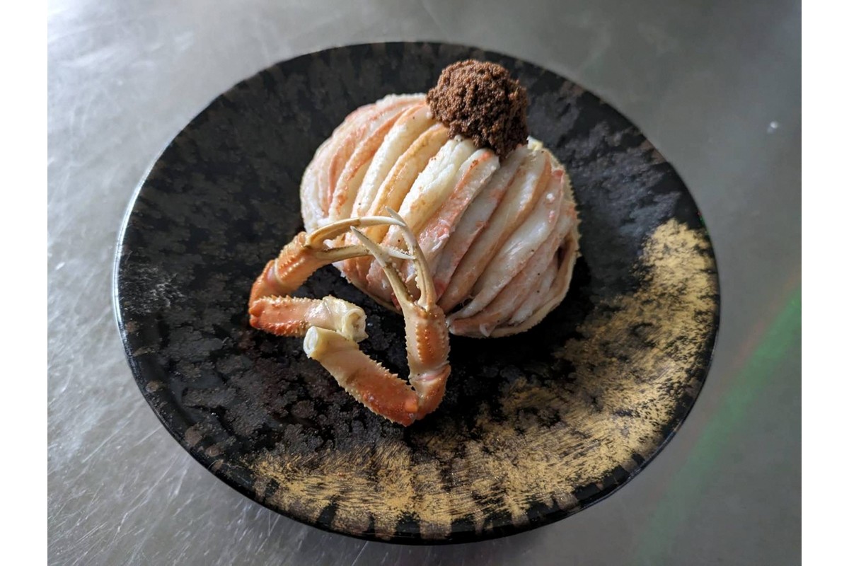 板前仕立て 勢子ガニの甲羅盛り 3個