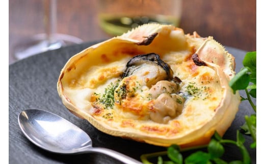 カニ屋が作る海のグラタン 岩牡蠣 ５個セット　UO01006
