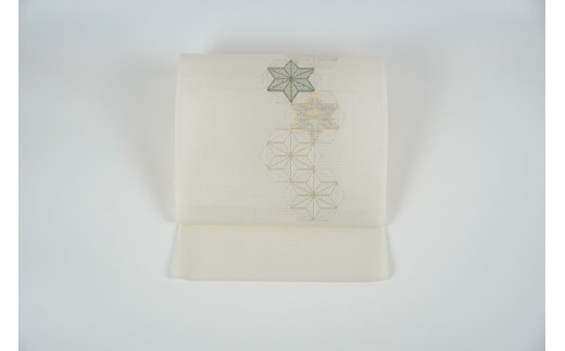 ＜丹後の藤布　遊絲舎＞八寸名古屋帯　「すかし麻の葉」（白）選べるお仕立て