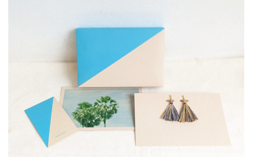 京丹後の絹糸イヤリング【カンボジアの女性たちに雇用の機会を!!】 京丹後の絹糸を使ってカンボジアの女性達が作ったイヤリング