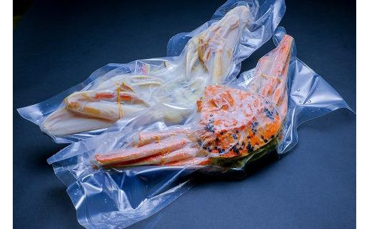 【蟹の匠 魚政】魚政BLACK 茹でズワイガニ〈急速冷凍〉特大サイズ 1杯【姿のまま】カニ酢付き