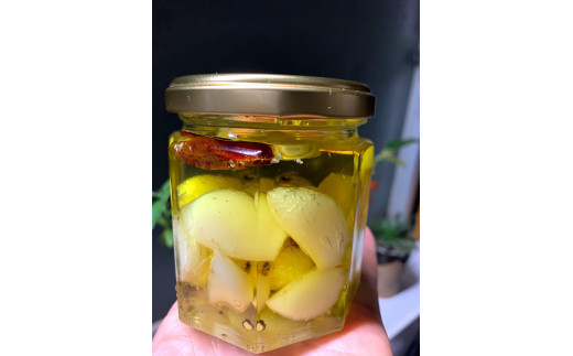 【数量限定40】新にんにく1kg（15玉～30玉前後） にんにくコンフィレシピ付き（栽培期間中農薬・化学肥料・除草剤不使用）（2026年6月上旬～発送）